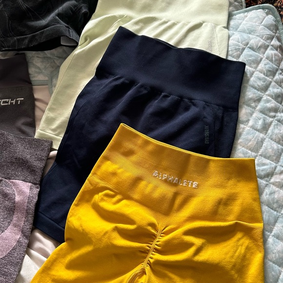 Alphalete gymshark pink echt amplify lot scrunch shorts - Picture 3 of 4